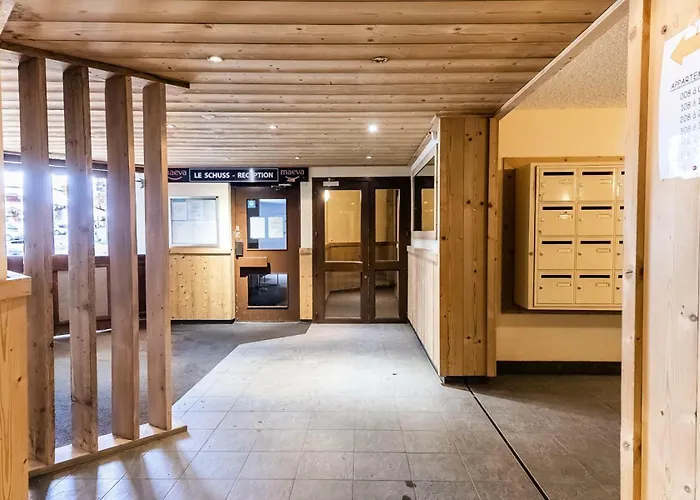 Schuss - Location: De 35 M2 Avec Grand Balcon Sud Ouest Mae-9894